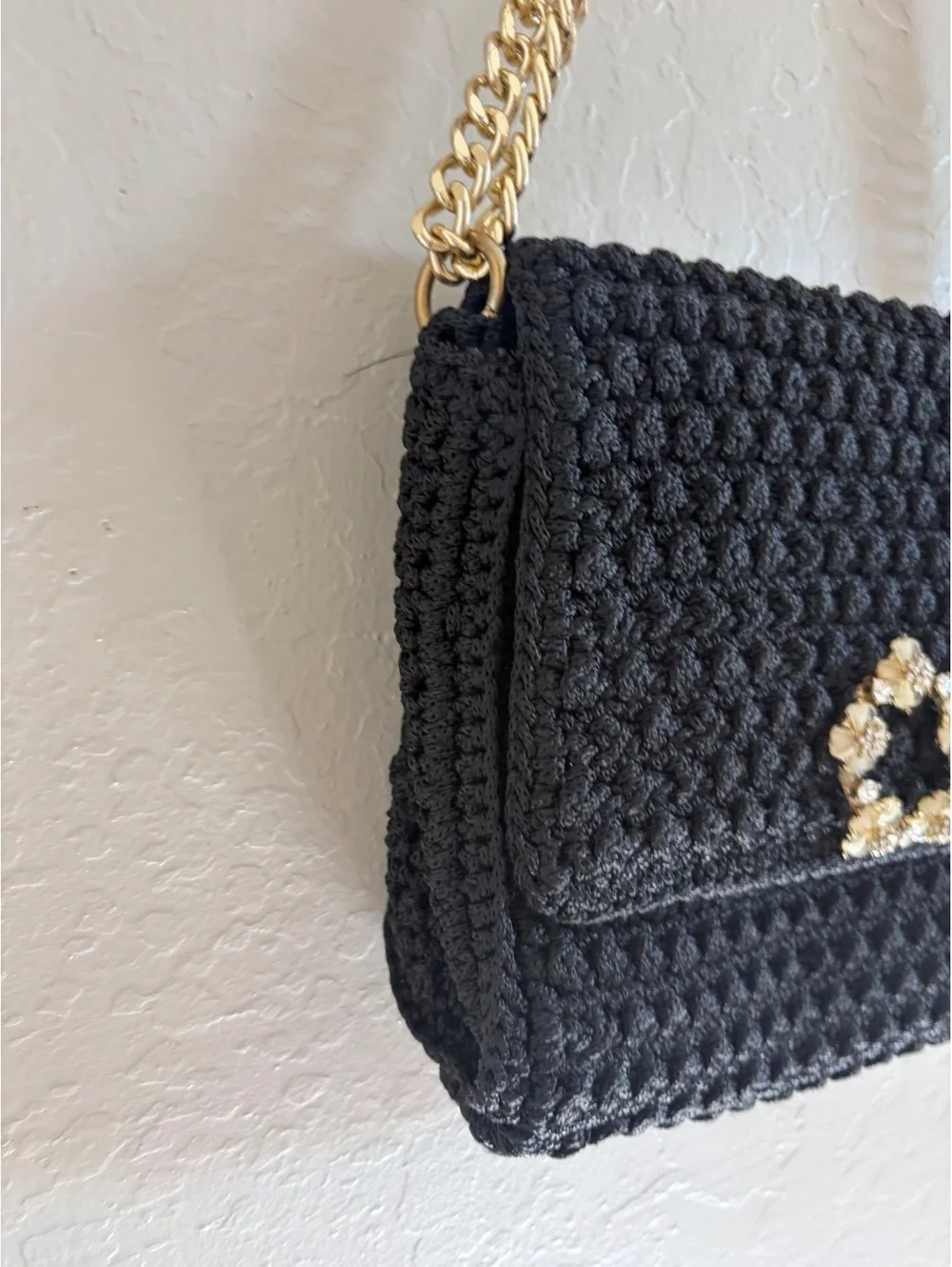 Crochet shoulder bag